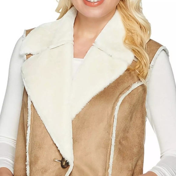 Susan Graver Jackets & Blazers - Susan Graver Faux Fur Vest